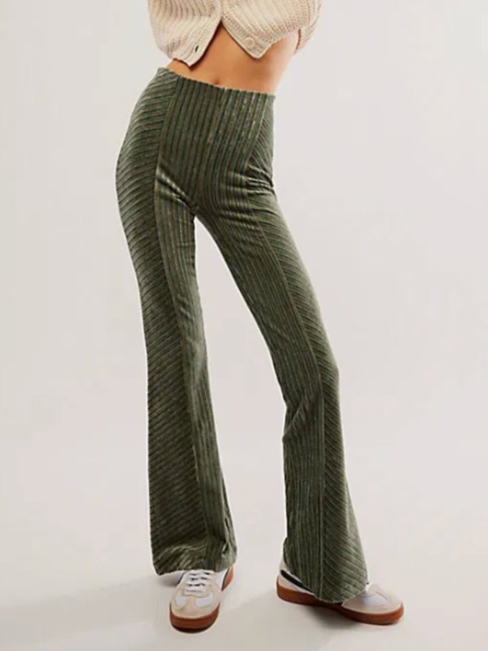 Slim Pull-On Velvet Flare Pants Size S